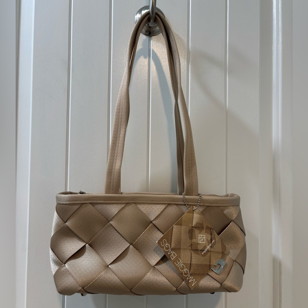 Maggie Bags Seat Belt Recycled Bag Shoulder Bag